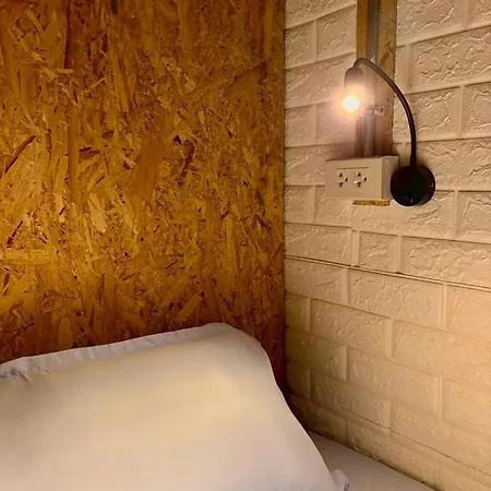 Charming Bb Stay In Bangkok Noi With City Views